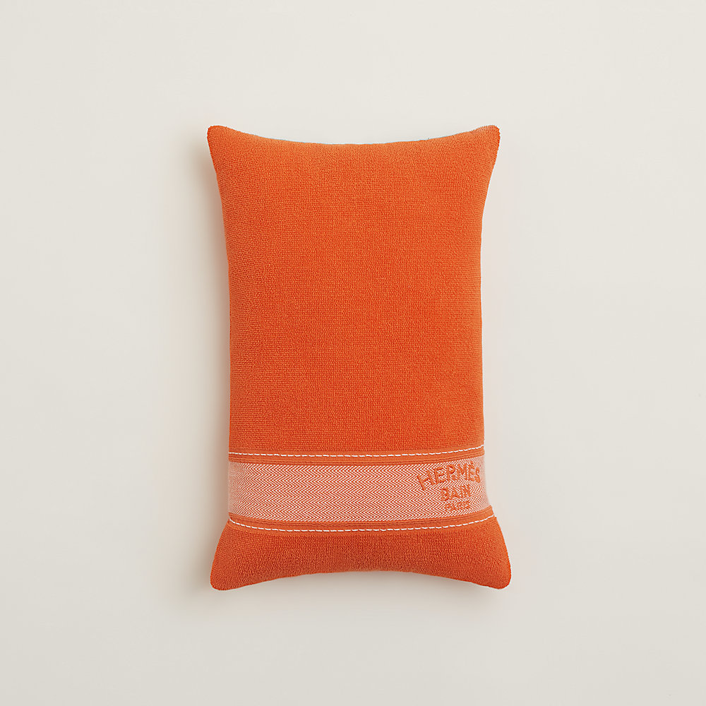 Yachting Uni beach pillow | Hermès USA